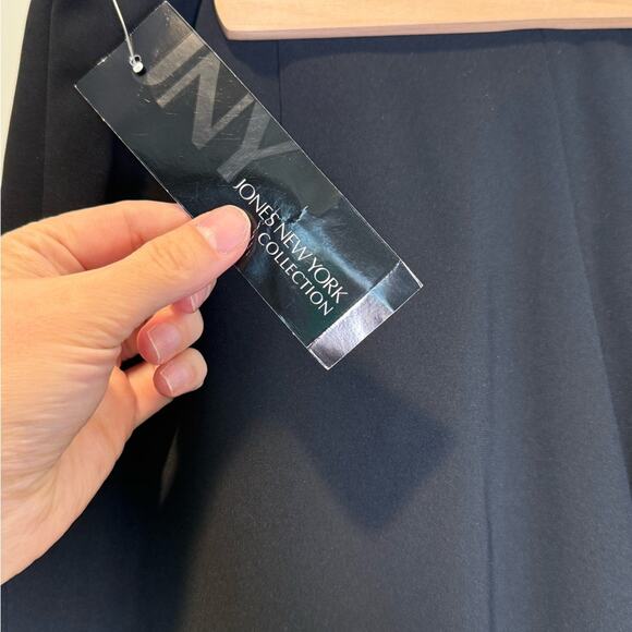 Jones New York Wide Leg Black Pants size 6 with a side zip - Picture 6 of 6